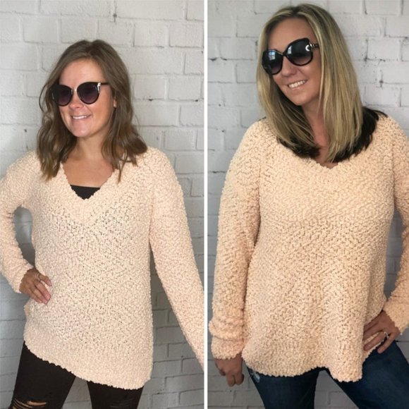 Sweaters - Peach Popcorn Sweater